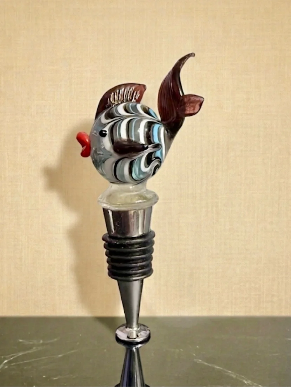 Art Glass Fish Wine Stopper – Tropical Blue & White Striped Fish